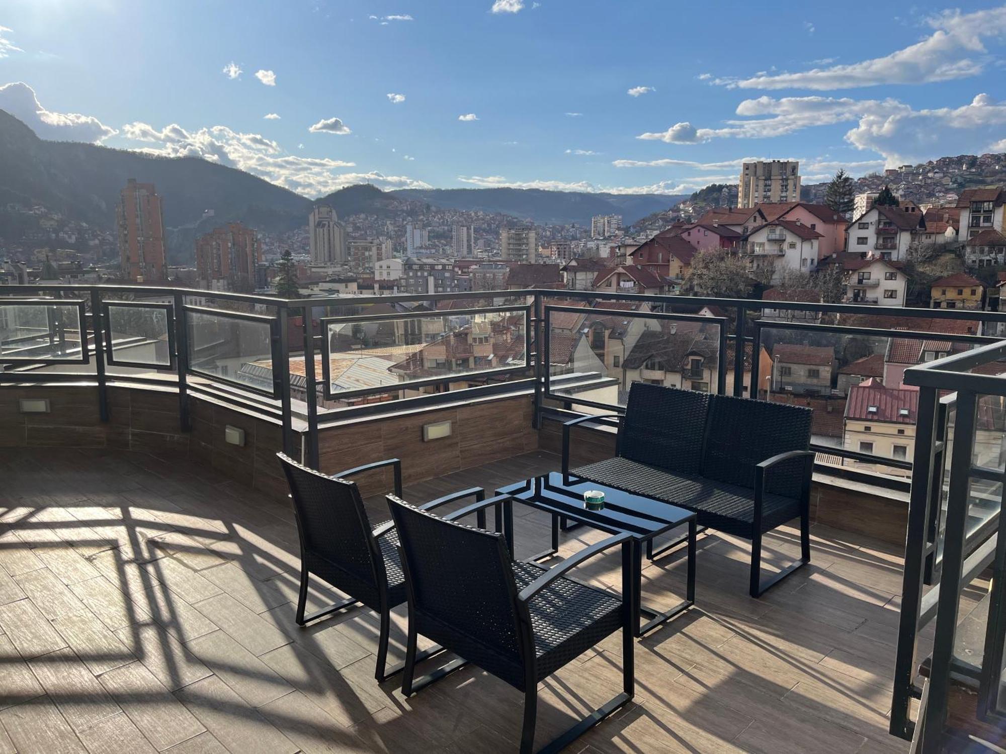 Penthouse Apartment Uzice Luaran gambar