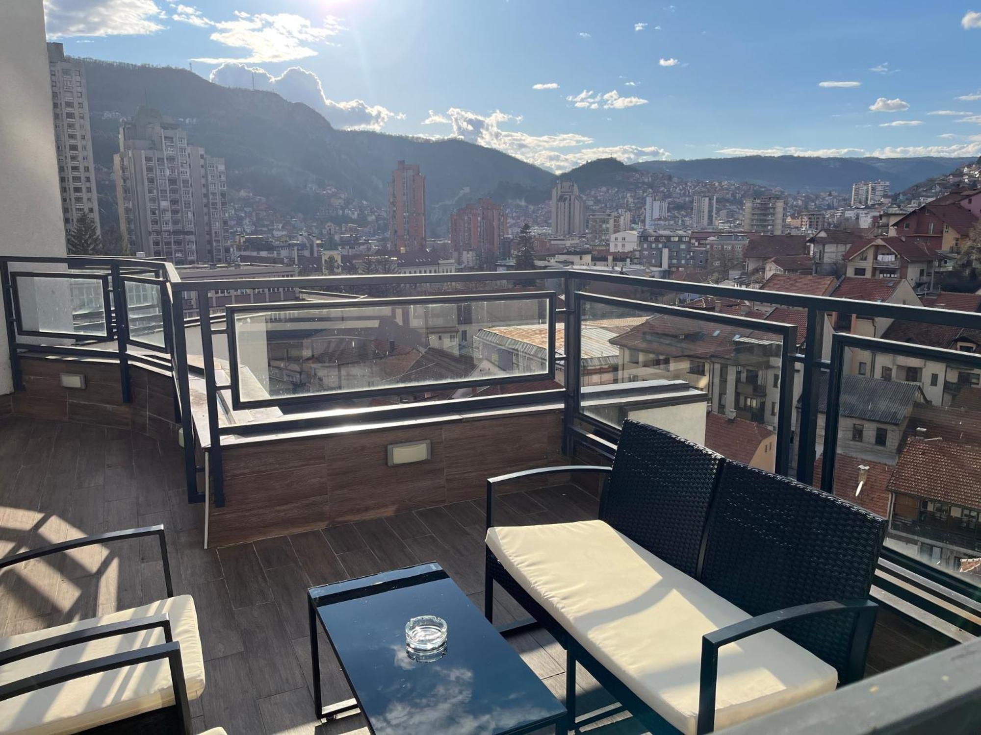 Penthouse Apartment Uzice Luaran gambar